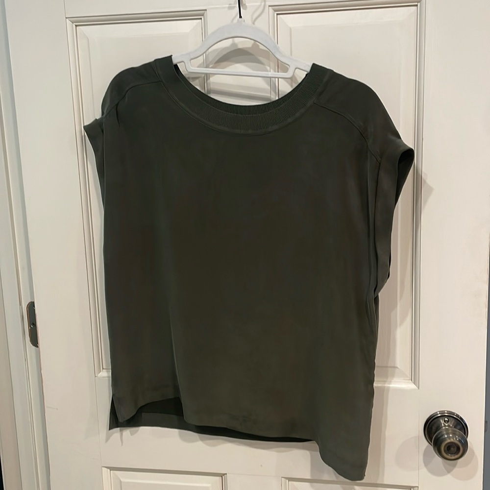 Ladies silk tee shirt